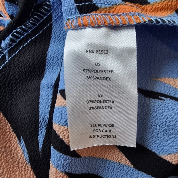 C & E Tropical Print Romper - Picture 12 of 12